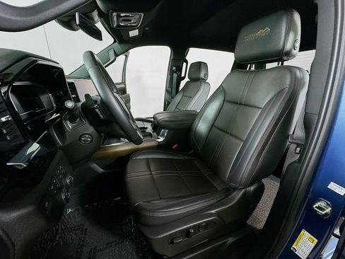 Used 2024 Chevrolet Silverado 1500 High Country w/ Z71 Off-Road Package AWD/4WD image 15