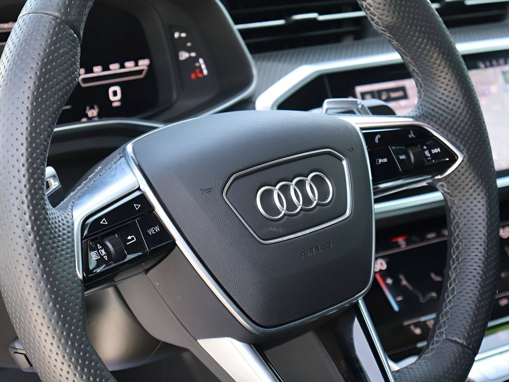 Used 2023 Audi RS 7 Sportback AWD/4WD image 19