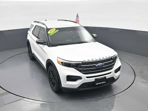 Used 2021 Ford Explorer XLT w/ Class III Trailer Tow Package AWD/4WD image 29