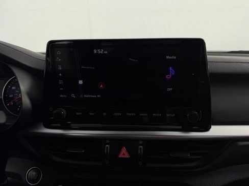 Used 2023 Kia Forte GT-Line w/ GT-Line Premium Package FWD image 21