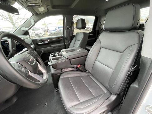Used 2025 GMC Sierra 1500 SLT AWD/4WD image 23
