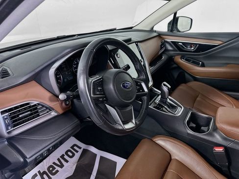 Used 2022 Subaru Outback Touring AWD/4WD image 9