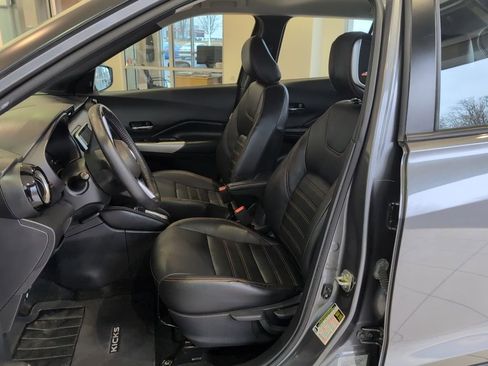 Used 2020 Nissan Kicks SR w/ SR Premium Package image 11