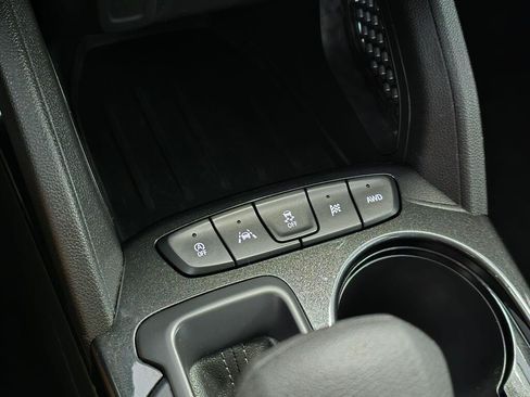 Used 2025 Chevrolet TrailBlazer LT AWD/4WD image 30