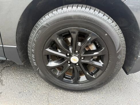 Used 2018 Chevrolet Equinox LS AWD/4WD image 11