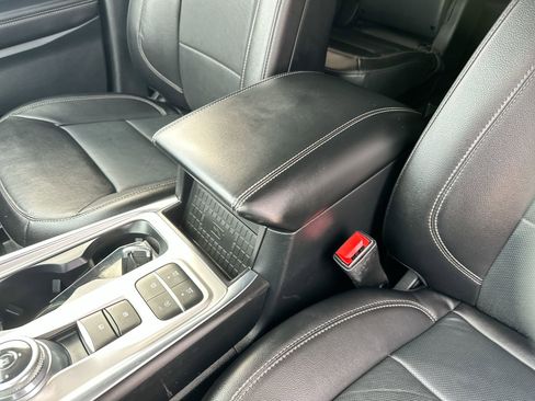 Used 2021 Ford Explorer Limited w/ Equipment Group 301A image 21