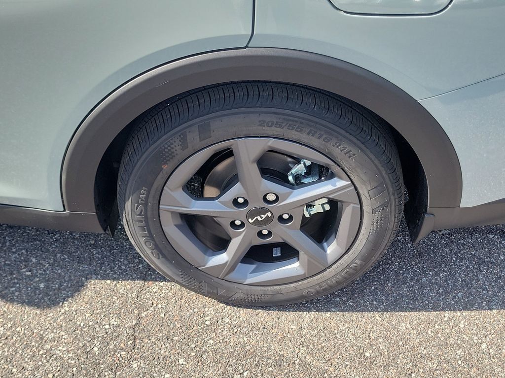 New 2026 Kia K4 FWD image 35