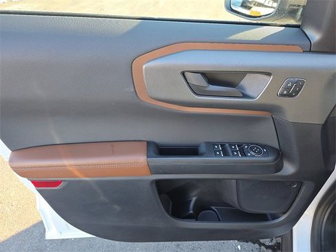 Used 2025 Ford Bronco Sport Outer Banks image 13