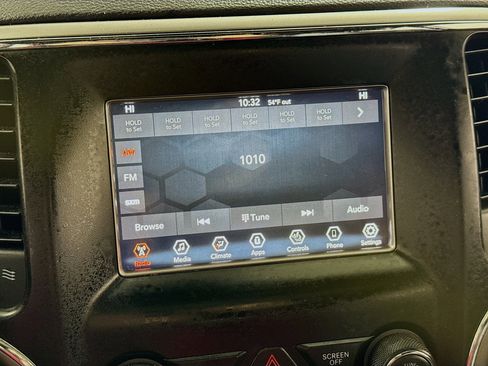 Used 2018 Jeep Grand Cherokee Limited image 17