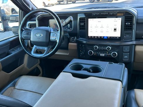 Certified 2023 Ford F350 Lariat w/ Chrome Package image 23