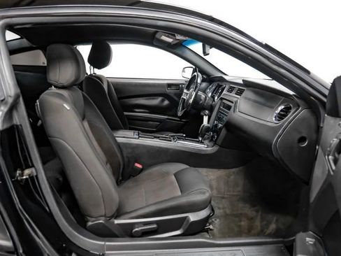 Used 2014 Ford Mustang V6 image 26