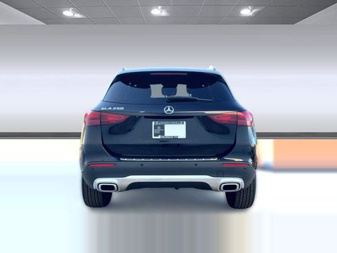 New 2025 Mercedes-Benz GLA 250 image 9
