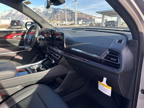 New 2026 Chevrolet Traverse Z71 w/ Enhanced Driving Package AWD/4WD image 19