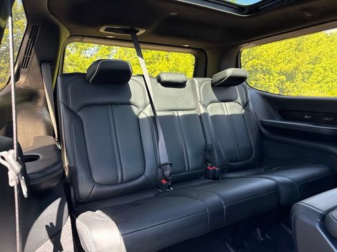 Used 2022 Jeep Grand Wagoneer Series II w/ Premium Group II AWD/4WD image 14