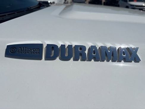Used 2017 GMC Sierra 2500 Denali w/ Duramax Plus Package AWD/4WD image 14