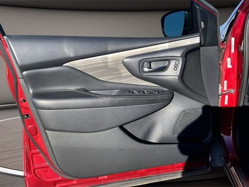 Used 2018 Nissan Murano Platinum w/ Cargo Package image 21