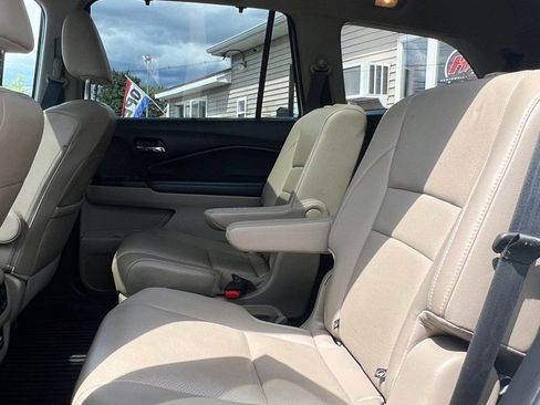 Used 2018 Honda Pilot Elite image 11