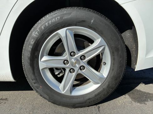 Used 2024 Chevrolet Malibu LT image 31