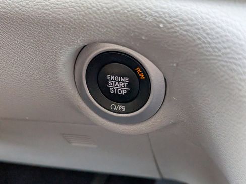 Used 2023 Chrysler Voyager LX FWD image 19