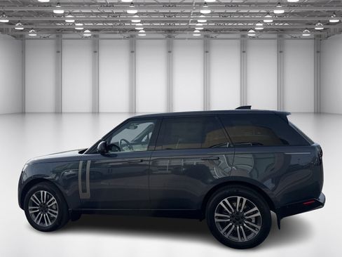 New 2026 Land Rover Range Rover SE image 8