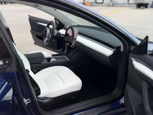 Used 2023 Tesla Model 3 Standard Range RWD image 23
