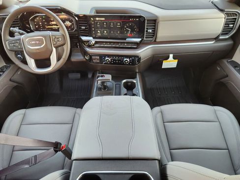 New 2026 GMC Sierra 1500 SLT image 19