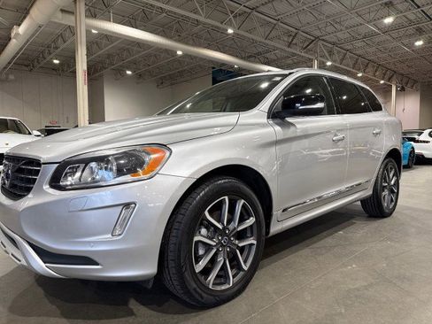 Used 2017 Volvo XC60 T6 Dynamic w/ Climate Package image 21