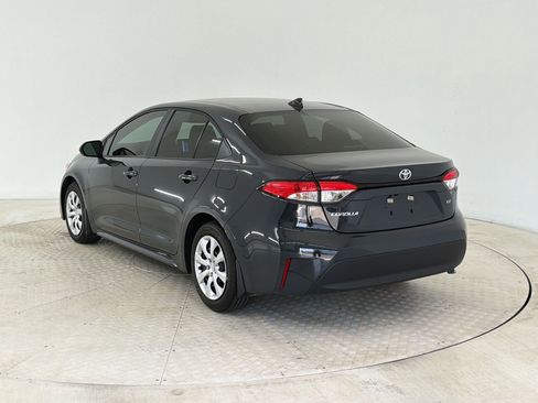 Used 2025 Toyota Corolla LE image 3