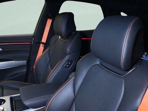 New 2026 Genesis GV70 2.5T Sport Prestige image 7