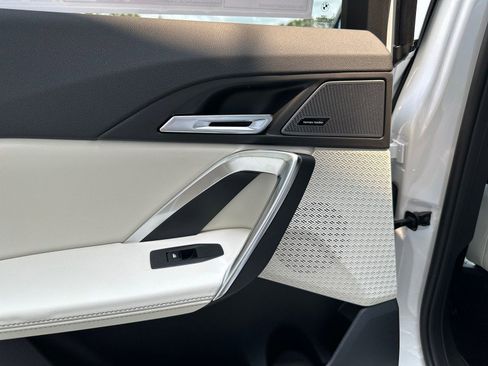 New 2026 BMW X2 xDrive28i w/ Technology Package image 25