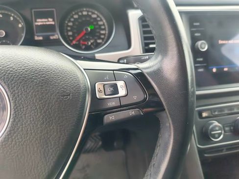 Used 2019 Volkswagen Atlas SE w/ Towing Package image 21