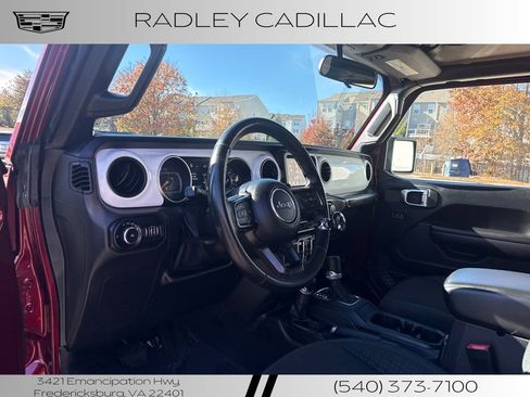 Used 2021 Jeep Wrangler Unlimited Islander image 4