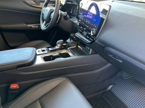 Certified 2026 Lexus NX 350h AWD w/ Accessory Package (2T) image 19