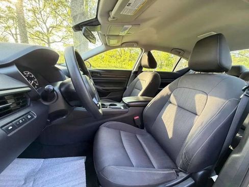 Used 2023 Nissan Altima 2.5 S FWD image 5