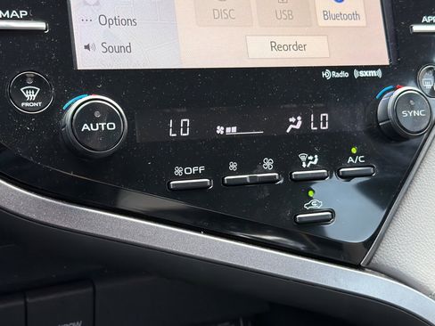 Used 2020 Toyota Camry XLE w/ Driver Assist Package FWD image 20