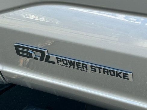 Used 2024 Ford F250 XLT image 14