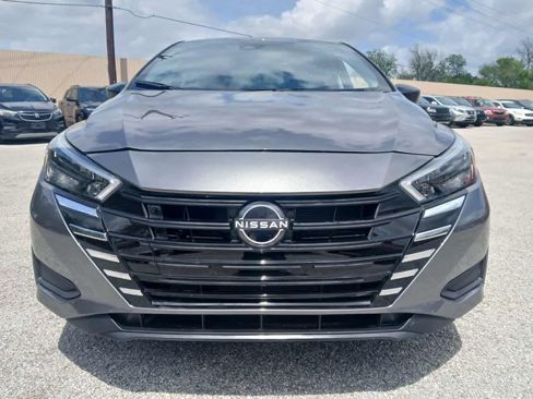 Used 2025 Nissan Versa S w/ Trunk Package image 2