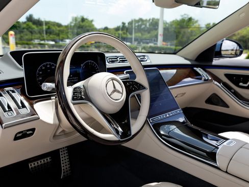 Used 2026 Mercedes-Benz S 580e 4MATIC Sedan image 31
