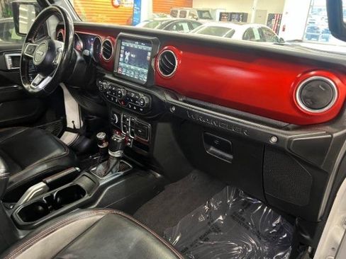 Used 2021 Jeep Wrangler Unlimited Rubicon AWD/4WD image 11