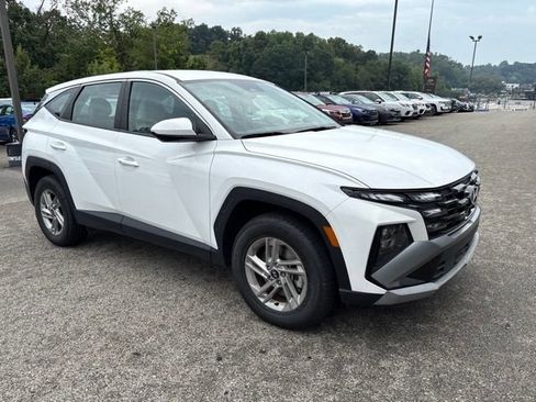 Used 2025 Hyundai Tucson SE AWD/4WD image 7