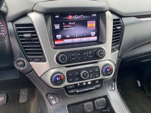 Used 2015 GMC Yukon XL SLT w/ Open Road Package image 11