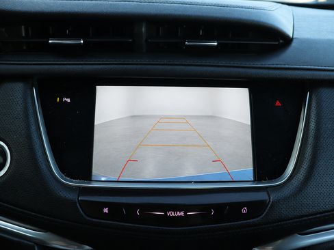 Used 2019 Cadillac XT5 Premium Luxury FWD image 38