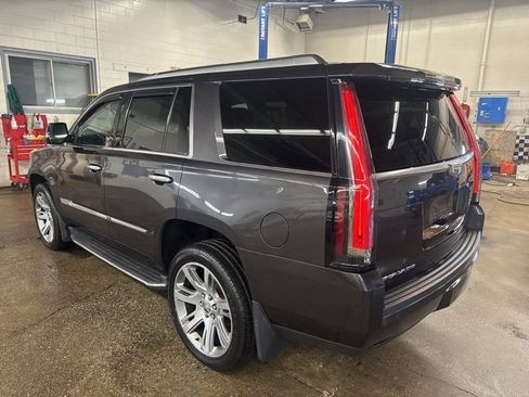 Used 2016 Cadillac Escalade Luxury image 4