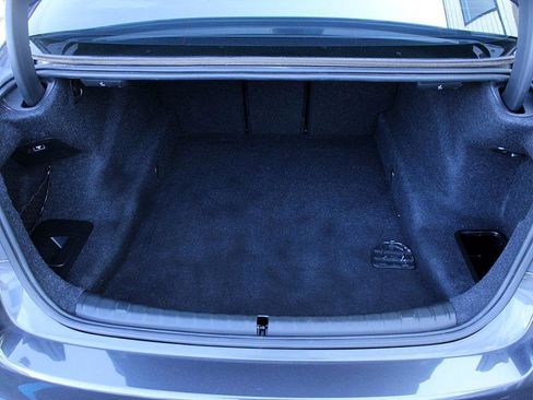 Used 2018 BMW M550i xDrive M550i xDrive image 17