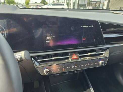 Certified 2024 Kia Niro Wind w/ Wind Preserve Package FWD image 28
