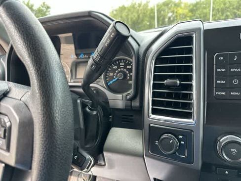 Used 2015 Ford F150 XLT w/ Equipment Group 301A Mid RWD image 22