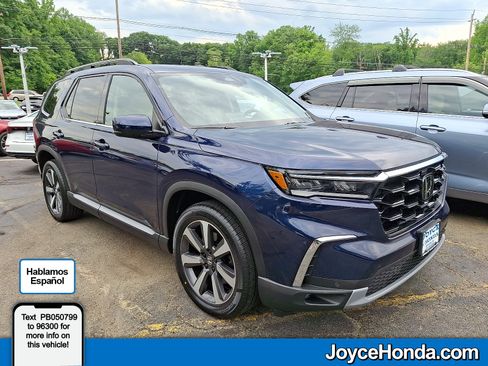 Certified 2023 Honda Pilot Touring image 1