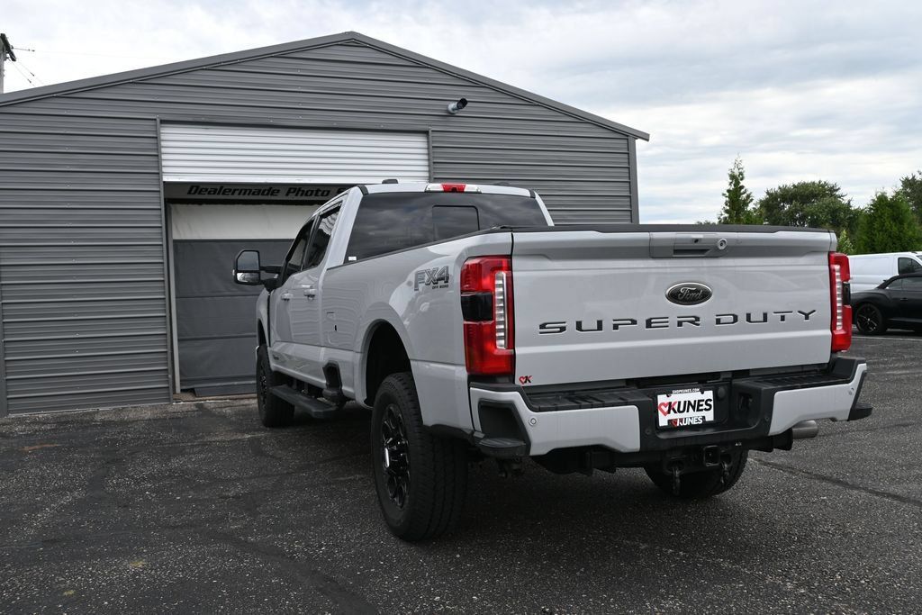 Used 2026 Ford F350 Lariat w/ Black Appearance Package AWD/4WD image 5