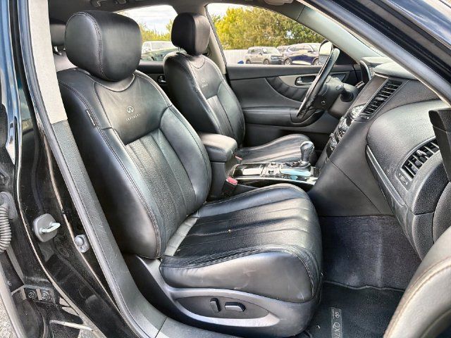 Used 2014 INFINITI QX70 2WD w/ Premium Package image 25