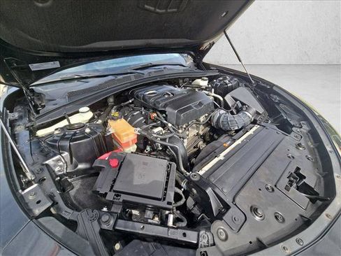 Used 2022 Chevrolet Camaro LT RWD image 18